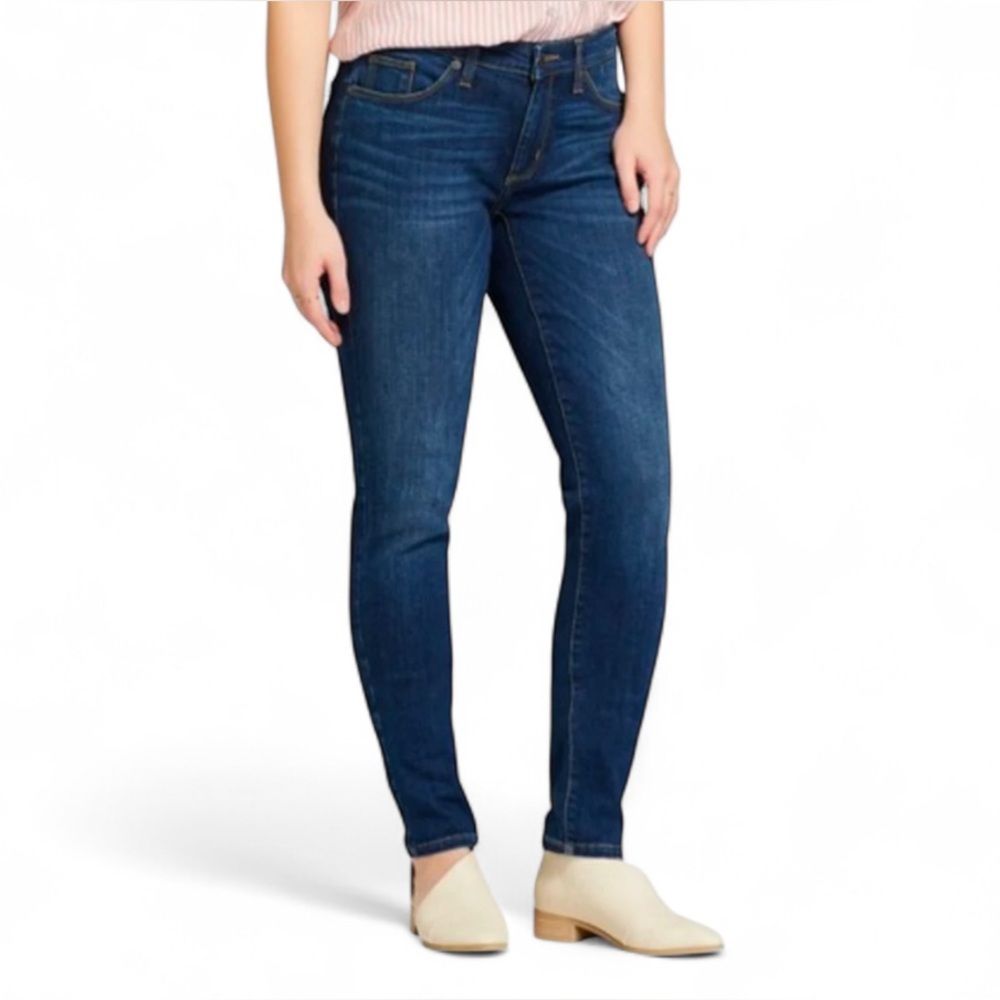 🦋Universal Thread Women's Mid-Rise Skinny Jeans in Dark Blue Wash Size 6